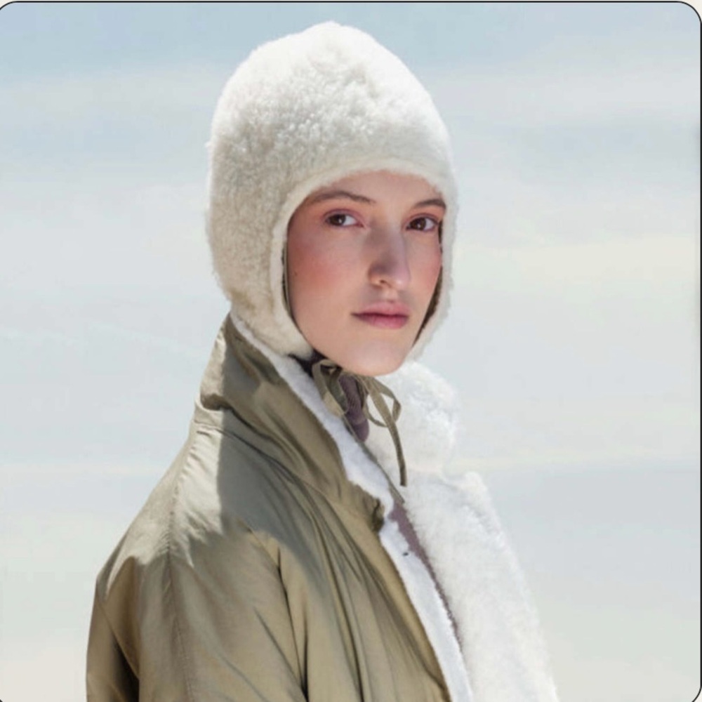 Worker’s Nobility Winter Hat Ecru